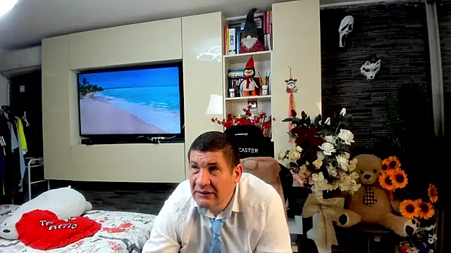 SpartacusDaddy48 online show from 05-29-26, 11:38