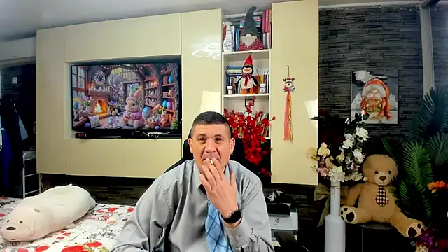 SpartacusDaddy48 online show from 04-03-26, 06:42