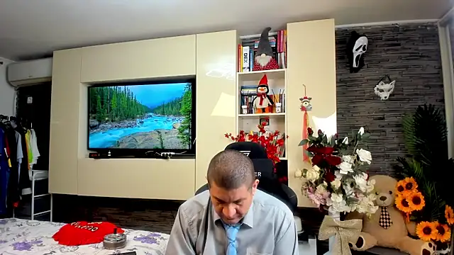 SpartacusDaddy48 online show from 05-10-26, 01:46