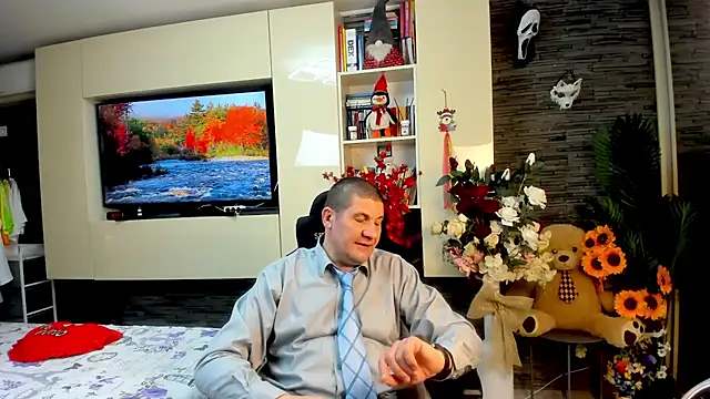 SpartacusDaddy48 online show from 05-12-26, 03:07