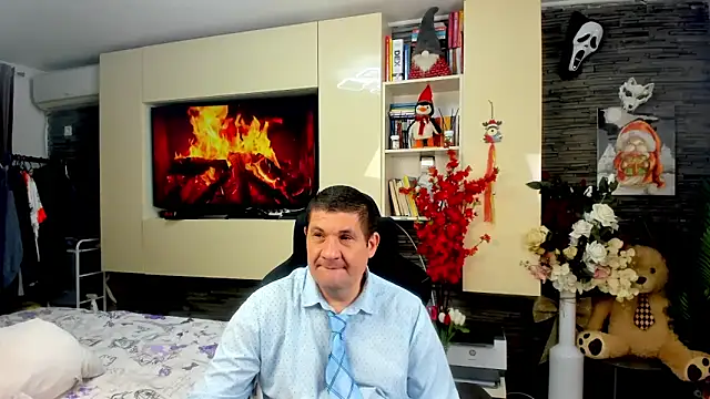 SpartacusDaddy48 online show from 03-25-26, 10:08