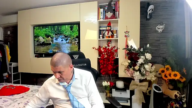 SpartacusDaddy48 online show from 05-02-26, 05:56