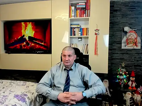 SpartacusDaddy48 online show from 02-17-26, 04:21