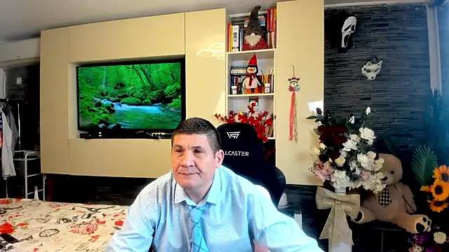 SpartacusDaddy48 online show from 04-21-26, 03:40