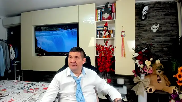 SpartacusDaddy48 online show from 04-11-26, 10:35