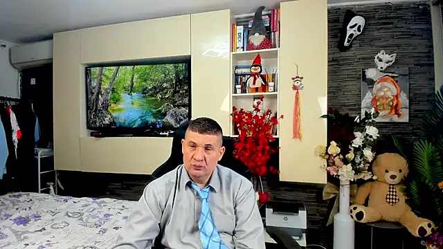 SpartacusDaddy48 online show from 03-29-26, 04:52