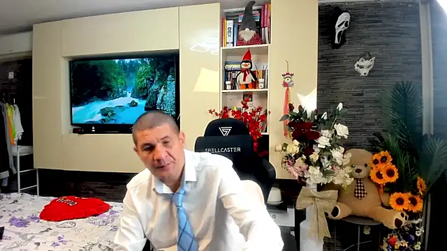 SpartacusDaddy48 online show from 05-07-26, 02:31
