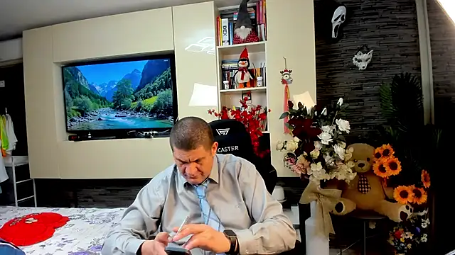 SpartacusDaddy48 online show from 05-13-26, 05:25