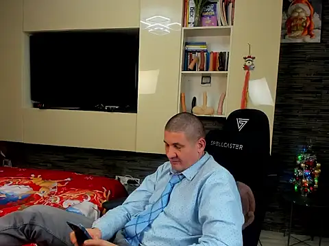 SpartacusDaddy48 online show from 01-09-26, 11:22