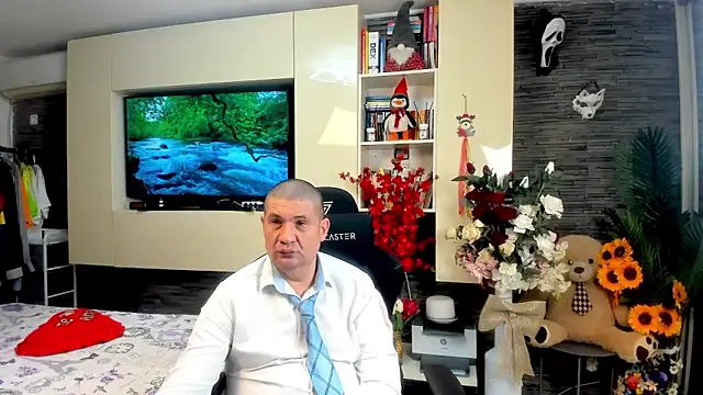 SpartacusDaddy48 online show from 05-03-26, 11:47
