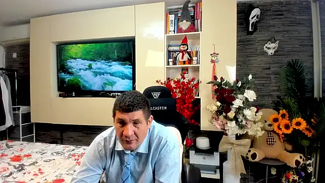 SpartacusDaddy48 online show from 04-28-26, 06:29
