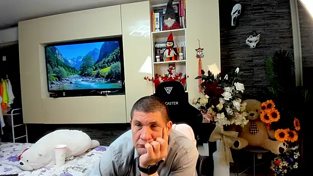 SpartacusDaddy48 online show from 05-16-26, 12:09