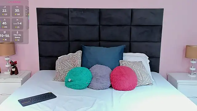 Abby-campbel online show from 11-24-25, 09:26