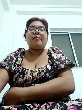 Elie couple143 online show from 01-15-26, 06:00