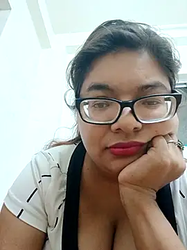 Elie couple143 online show from 12-21-25, 08:31