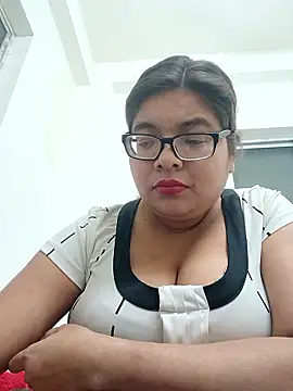 Elie couple143 online show from 01-08-26, 05:41