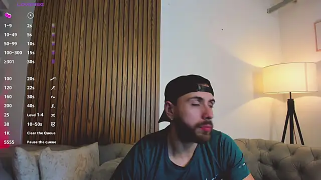 Maximo Wolff online show from 03-31-26, 07:38