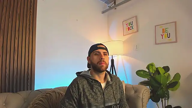 Maximo Wolff online show from 02-22-26, 10:22