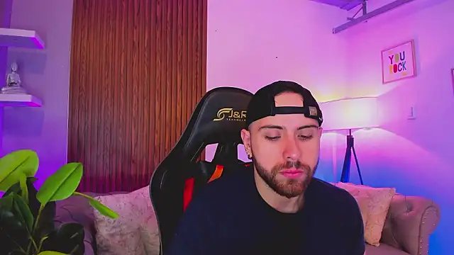 Maximo Wolff online show from 02-04-26, 07:53