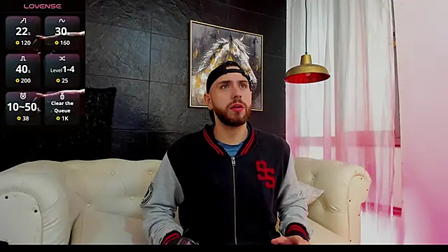 Maximo Wolff online show from 11-14-25, 07:17