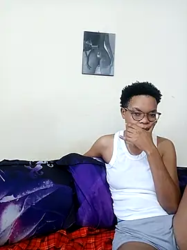 Miss-Hennessy online show from 04-10-26, 02:57