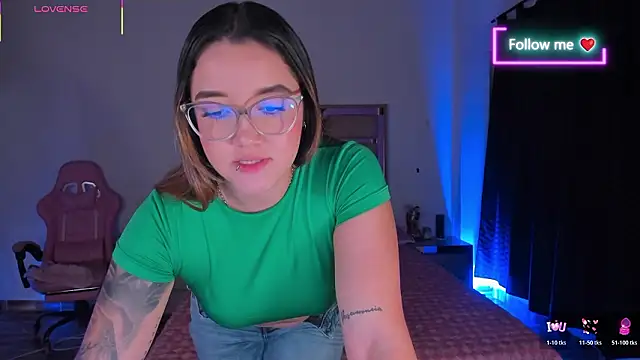 lunaarose online show from 02-18-26, 03:37