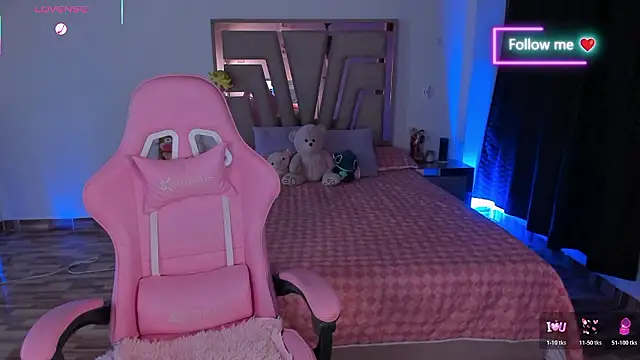 lunaarose online show from 02-17-26, 03:48