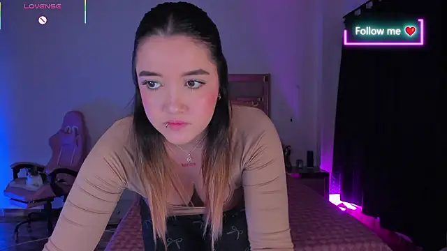 lunaarose online show from 02-28-26, 03:39