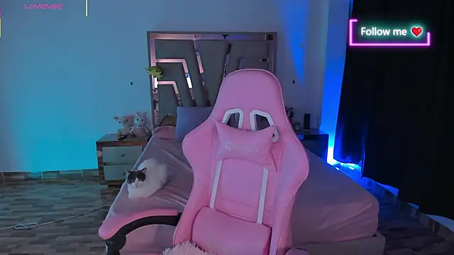 lunaarose online show from 02-14-26, 05:40