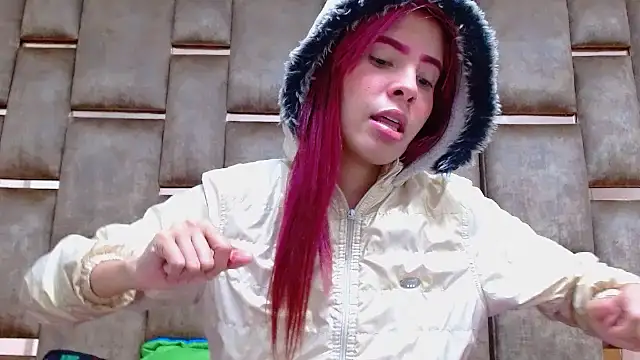Alexahotz online show from 10-12-25, 05:42