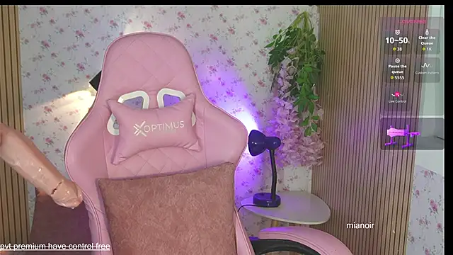 mia noir online show from 03-28-26, 04:35