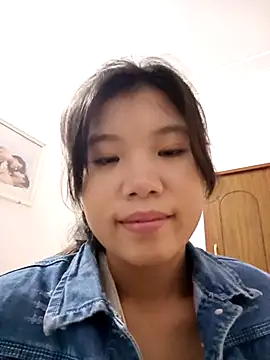 Snapshot of Adsatoh chatting on 11-04-25, 09:24 Adsatoh online show from 11-04-25, 09:24