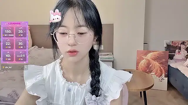 Snapshot of nini_a chatting on 01-13-26, 06:17 nini a online show from 01-13-26, 06:17