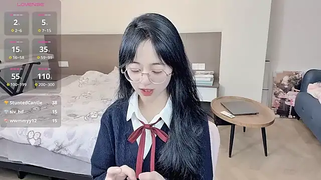 Snapshot of nini_a chatting on 12-19-25, 12:18 nini a online show from 12-19-25, 12:18