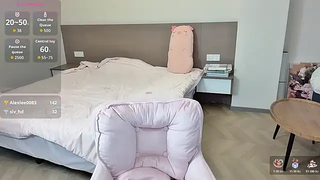 Snapshot of nini_a chatting on 11-13-25, 07:56 nini a online show from 11-13-25, 07:56