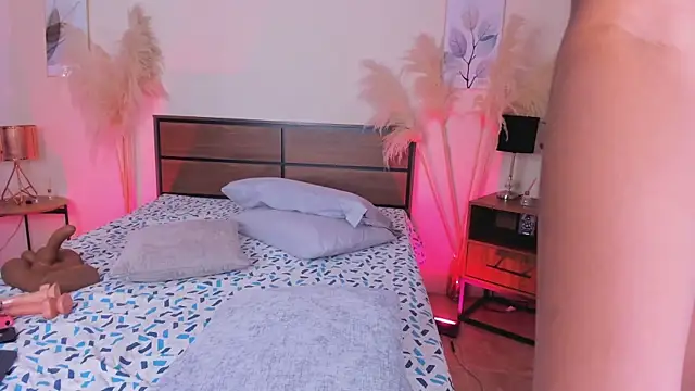 EmaaaBrown  online show from 03-30-26, 05:31