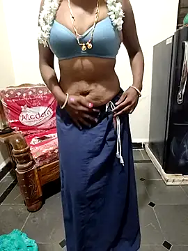 Snapshot of Swapna_kannada chatting on 09-26-25, 04:47 Swapna kannada online show from 09-26-25, 04:47