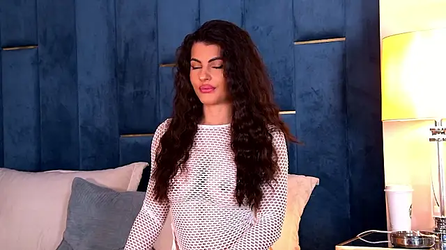 YasminaMoon online show from 03-17-26, 04:15