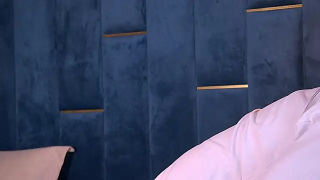 YasminaMoon online show from 02-20-26, 04:31