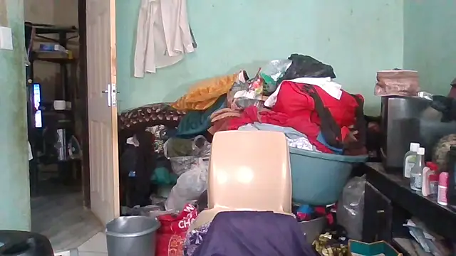 Nicky52 online show from 10-29-25, 05:50