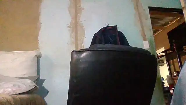 Snapshot of Nicky52 chatting on 03-24-26, 03:23 Nicky52 online show from 03-24-26, 03:23