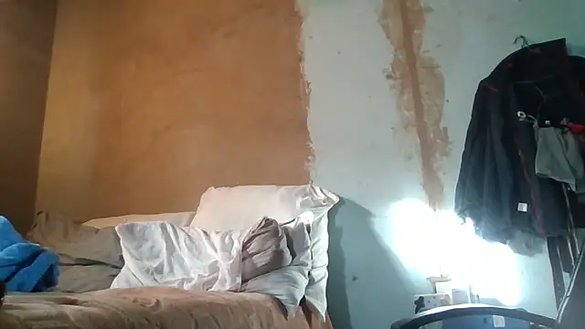 Snapshot of Nicky52 chatting on 03-11-26, 05:45 Nicky52 online show from 03-11-26, 05:45