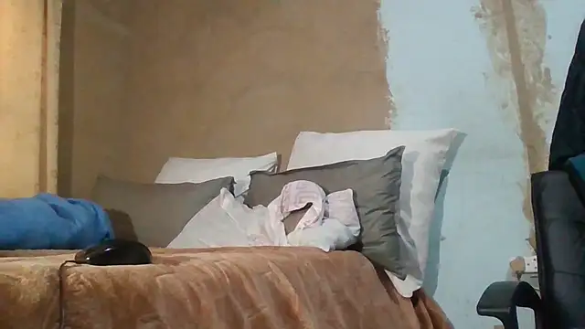 Snapshot of Nicky52 chatting on 04-02-26, 04:30 Nicky52 online show from 04-02-26, 04:30