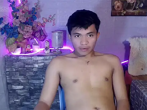 Snapshot of mostwantedtwink chatting on 06-08-26, 03:34 mostwantedtwink online show from 06-08-26, 03:34