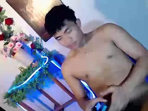 Snapshot of mostwantedtwink chatting on 06-01-26, 06:18 mostwantedtwink online show from 06-01-26, 06:18