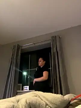 LollyLove  online show from 01-11-26, 07:10