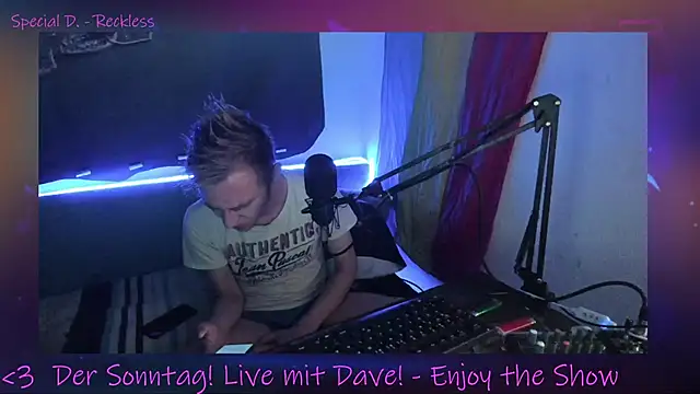 DaveLindau online show from 09-28-25, 06:04