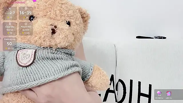 uikyy1 online show from 04-27-26, 01:20