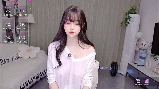 uikyy1 online show from 05-06-26, 08:18