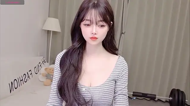 uikyy1 online show from 07-24-26, 01:40